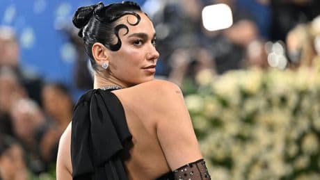 Leute: Popstar Dua Lipa ist verlobt