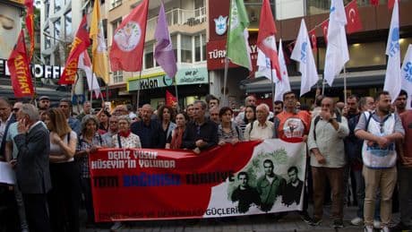 İzmir Emek ve Demokrasi Güçleri Denizleri andı:  "İnsanca yaşayacak bir düzene kadar mücadelemiz sürecek"