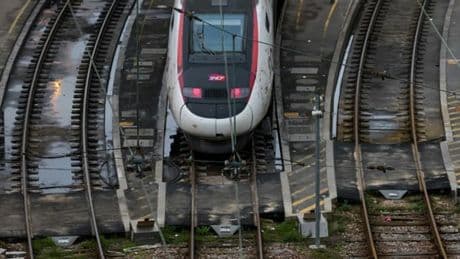 Réservistes mis à contribution, optimisation des lignes... Comment la SNCF va pouvoir faire rouler 90% des TGV pendant la grève de ce 8-Mai