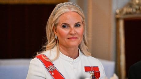 Anklage gegen Mette-Marits Sohn – Palast präsentiert dennoch heile Welt