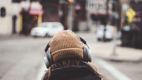 9 Parenting Rules People Secretly Think Are 'Emotionally Damaging'