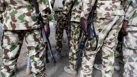 'Nigeriaanse strijdkrachten bevrijden 76 gijzelaars na luchtaanval'