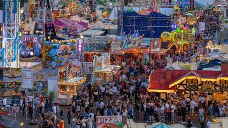 Nach Volksfest in Düsseldorf - Verdacht auf K.-o.-Tropfen! Drei Frauen in Klinik