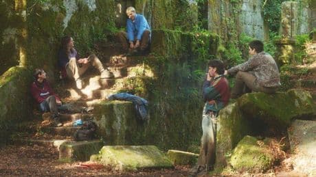 Gabriel Azorín debuta en Venecia con su cine de agua sin tiempo y en latín: "Los hombres hemos perdido, frente a las mujeres, el arte de la conversación"