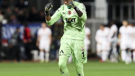 Muslera, Bülent Korkmaz'ın rekoruna ortak oldu