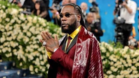 Burna Boy s'entoure de Mick Jagger et Stromae sur son nouvel album "No Sign of Weakness"