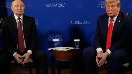 Donald Trump and Vladimir Putin show how similar they are after using same TWO power moves