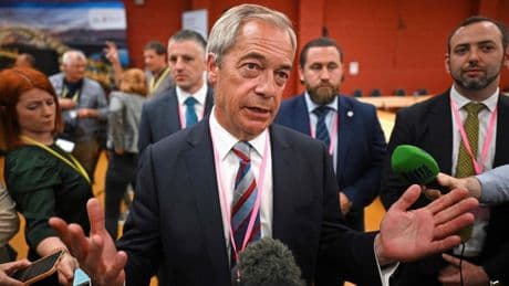 La derecha populista de Farage arrebata por seis votos un escaño a los laboristas en Reino Unido