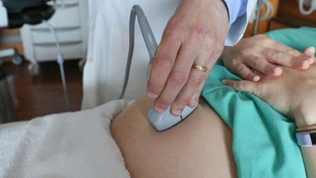 Hirntote Schwangere wird seit drei Monaten am Leben erhalten