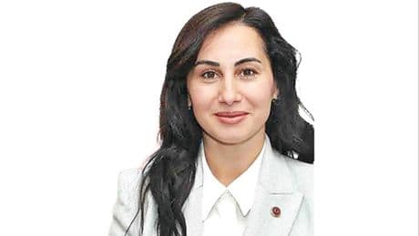 Koltuğa oturur oturmaz AKP’lilere 2 ihale vermiş