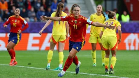 Alexia Putellas empieza a saldar sus cuentas pendientes con la Eurocopa: de ausente en 2022 a liderar la selección española