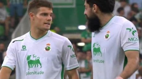 Peio Canales se estrena con victoria en el Racing, con gol de Villalibre