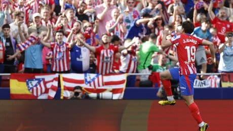 El Atlético vuelve a golear en casa para despedir al Betis de la Champions