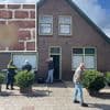 Han (84) en Sjaan (81) liggen te slapen, als plots drie mannen aan het bed staan: ‘Geld, geld, geld’