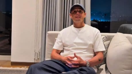 El discurso de Chicharito a las mujeres: &quot;Encarnen su energía femenina cuidando, nutriendo, limpiando...&quot;