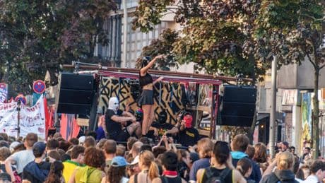 Görlitzer Park in Berlin: Zaun-Gegner demonstrieren wieder mit Rave