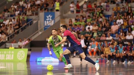 El Barça se agarra al 'factor Palau' para forzar el desempate ante Palma