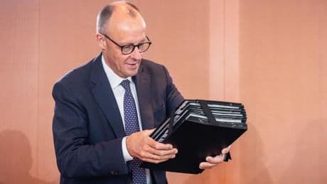 Bundesregierung: Rente, Pflege, Gaspreis – Kabinett billigt zahlreiche Gesetzentwürfe