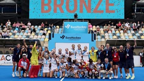 La selección femenina completa la consolación española con otra meritoria medalla de bronce en un agónico partido