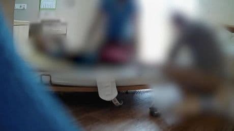Recherche deckt auf: Überforderte Pfleger misshandeln autistischen Patienten