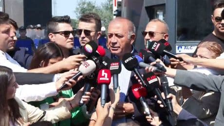 Gürsel Tekin, CHP'nin Sarıyer'deki eski İl Başkanlığı binasını ziyaret etti