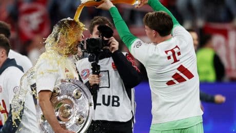 Harry Kane finally gets his hands on first career trophy as Bayern Munich win Bundesliga in style