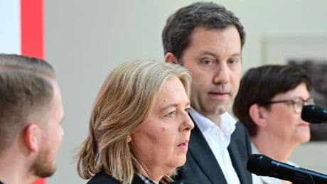 Minister und Parteichef – Juso-Chef unzufrieden mit Doppelrolle von Klingbeil und Bas