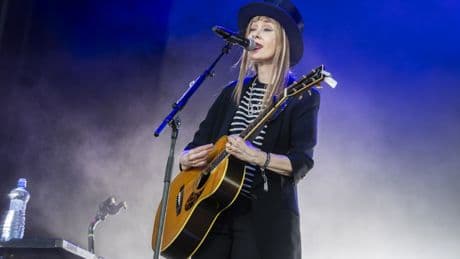 „Flying with Angels“: Comeback-Album von Suzanne Vega