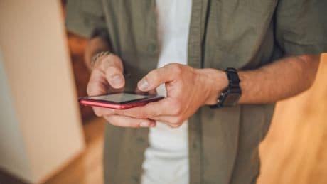 WhatsApp-Nachrichten: Wann private Chats eine Kündigung rechtfertigen