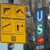 Schleswig-Holstein hat es schon: Polizeigewerkschaft fordert einheitliches Waffenverbot im Nahverkehr