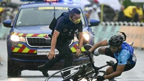 Tour de France: Bewährungsstrafe für Mann, der vor den Sprintern über die Ziellinie radeln wollte