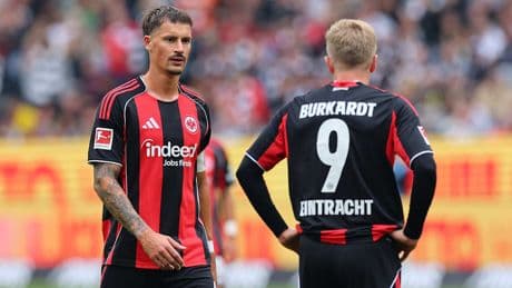 Es geht um 4 Spieler - Geheimer DFB-Plan bei Eintracht enthüllt!