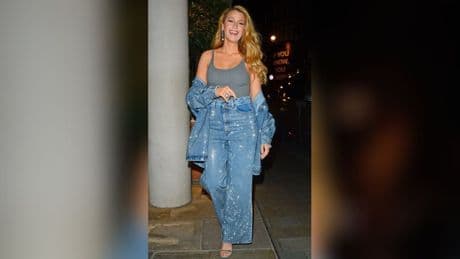 Blake Lively macht es vor: Glitzerjeans sind zurück