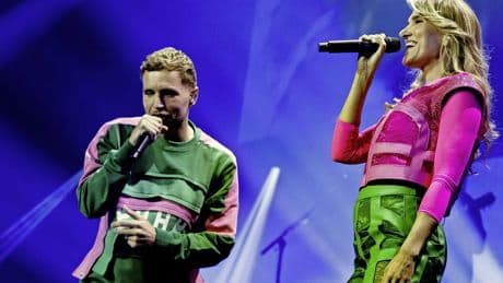 Hoe kan Freek van Suzan & Freek zo jong al uitgezaaide longkanker krijgen? ’Bij niet-rokers meestal pas in hun vijftiger jaren’