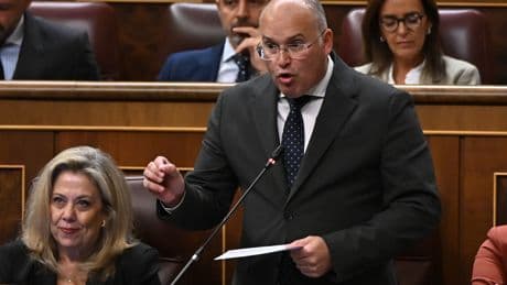 Bolaños saca a Franco y Tellado lo pone frente al espejo: &quot;El que sabe de fosas es Otegi, su socio&quot;
