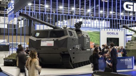 GDELS aprovecha FEINDEF para hacer la presentación mundial de su nueva artillería autopropulsada a ruedas y cadenas