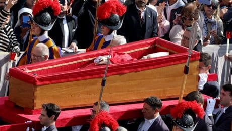 Así es la sencilla tumba del papa Francisco