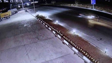 Adıyaman’da feci kaza: Yolun karşısına geçmeye çalışan adam hayatını kaybetti