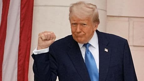 Trump ofrece a Canadá protección "gratis" bajo su Cúpula Dorada a cambio de ser el estado 51 de EEUU
