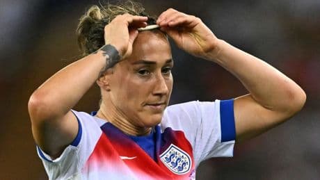 Finale der Fußball-EM: Bronze ist Englands Anführerin ohne Kapitänsbinde
