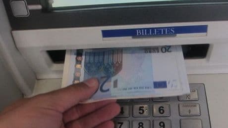 ¿Cuándo se cobra el paro en agosto de 2025?
