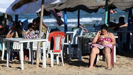 En Tunisie, de plus en plus de plages interdites à la baignade pour cause de pollution