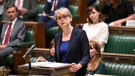 Royaume-Uni: un rapport «accablant» sur la gestion britannique des affaires d'exploitation sexuelle