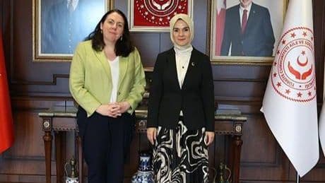 Bakan Göktaş, İrlanda'nın Ankara Büyükelçisi'ni kabul etti
