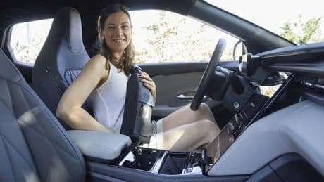 Cinture di sicurezza, il nuovo modello di Ford è inclusivo. SupportBelt è per le persone che hanno subito interventi chirurgici