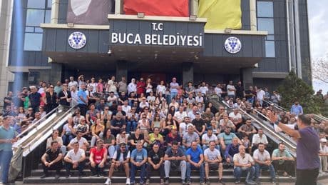Alacakları ödenmeyen Buca Belediyesi işçilerine işten atma tehdidi