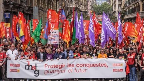 Miles de sindicalistas en Barcelona reclaman a Junts que no bloquee la reducción de la jornada