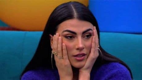 Giulia Salemi in ansia per i familiari in Iran, il messaggio straziante e doloroso