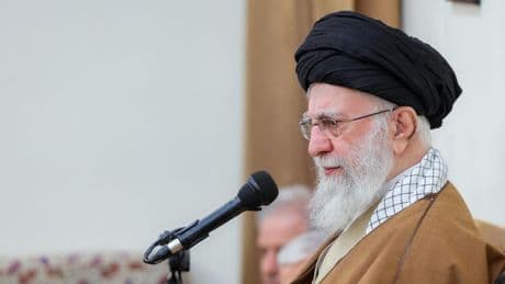 La situación económica y el síndrome de Siria empujan Irán a negociar