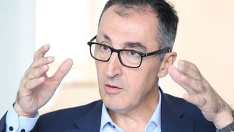 Baden-Württemberg: Grünenpolitiker Cem Özdemir will Social-Media-Nutzung unter 16 Jahren verbieten